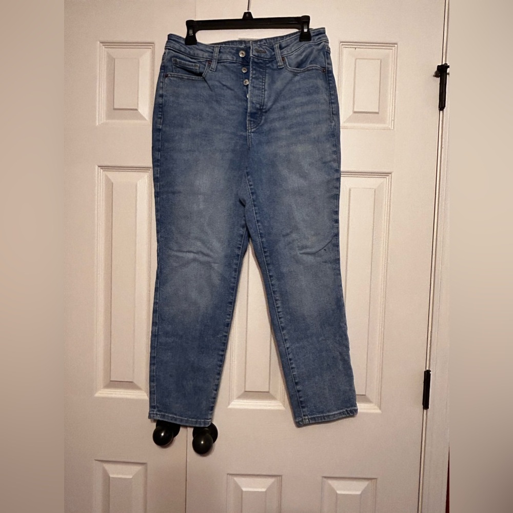 Old Navy High rise OG straight buttonfly size 8